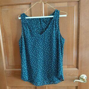 Ann Taylor Sleeveless Blouse  Size Large Petite...Gorgeous flowy fabric!
